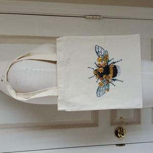 Jeweled Bumble Bee Tote Nwot